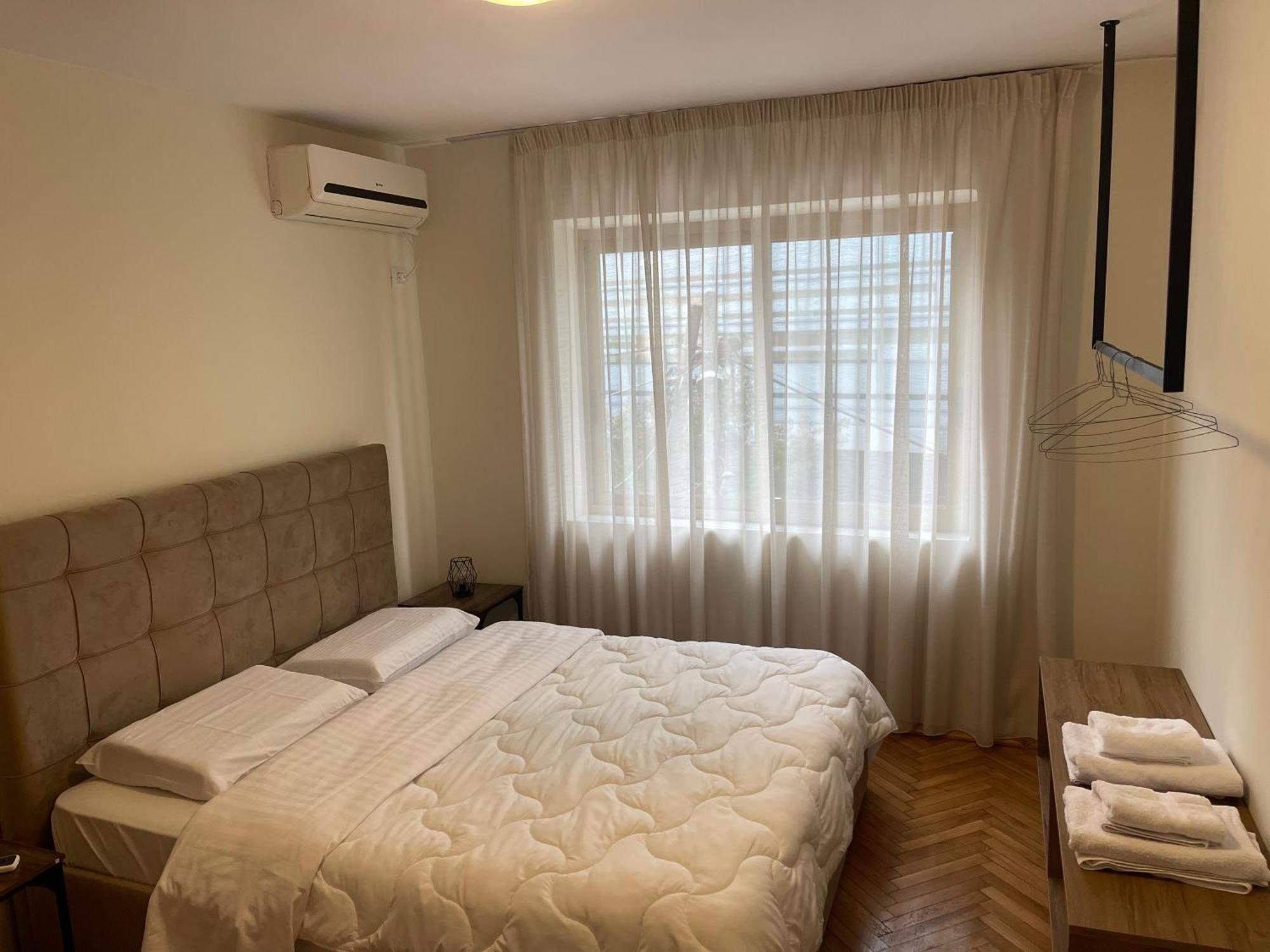 Cozy Apartment, In The Center Of Тирана Экстерьер фото